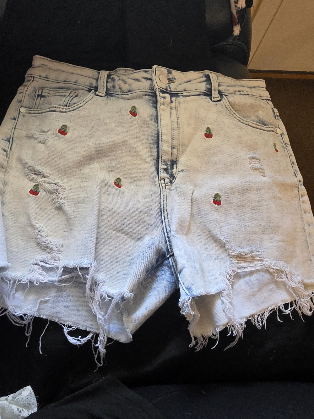 Judy Blue Light Wash Distressed Denim Shorts with Strawberry Embroidery